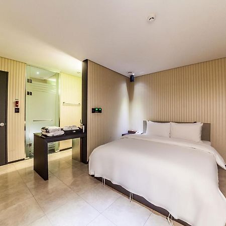 Jbis Hotel Uijeongbu Exteriör bild