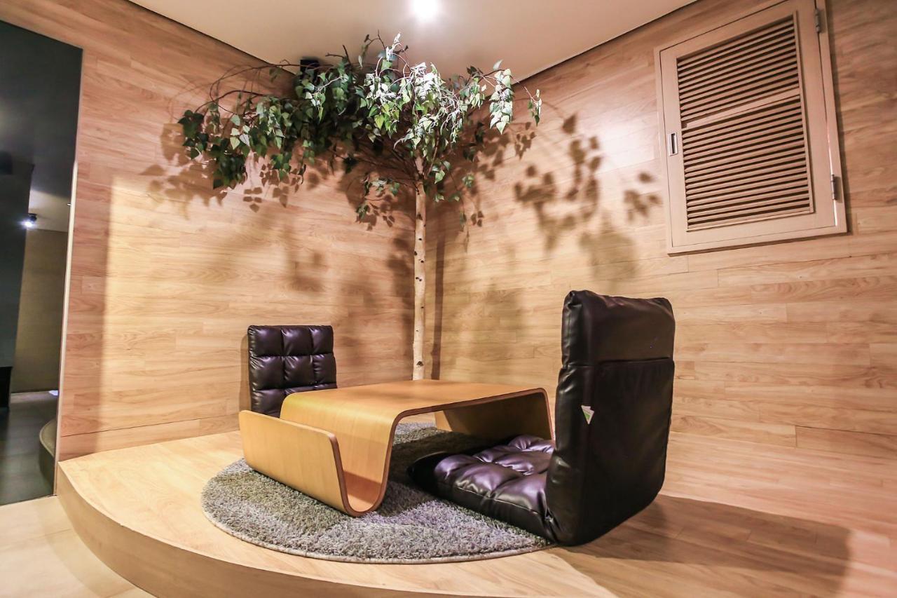 Jbis Hotel Uijeongbu Exteriör bild