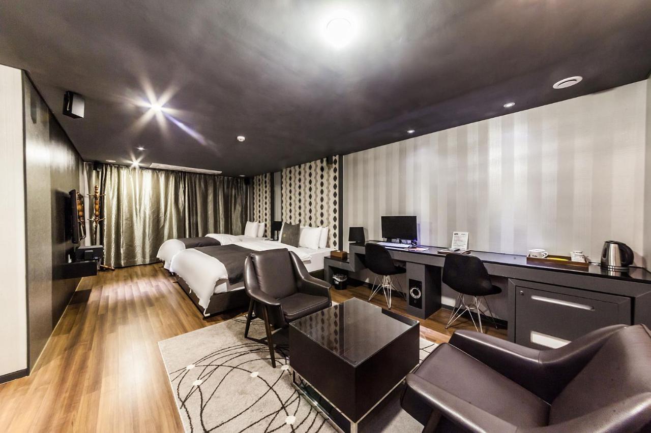 Jbis Hotel Uijeongbu Exteriör bild