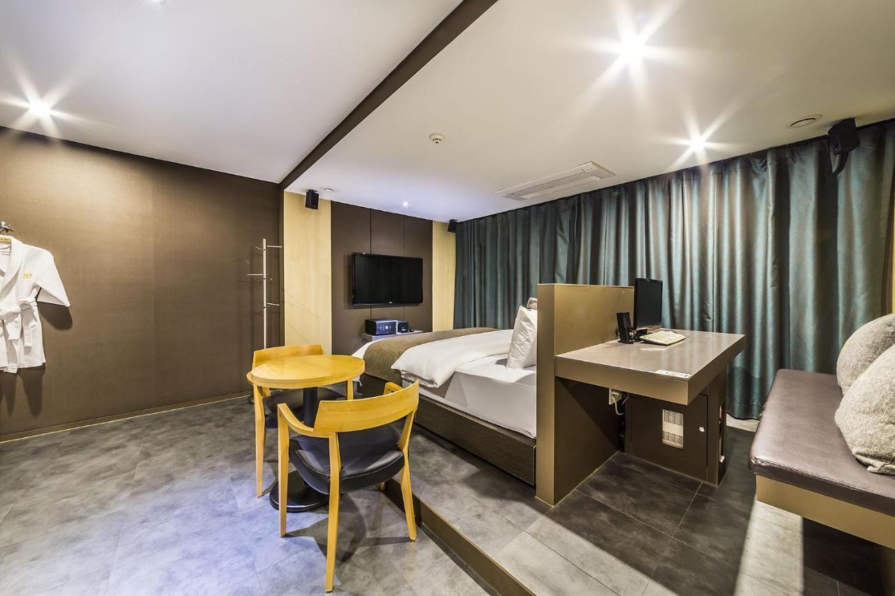 Jbis Hotel Uijeongbu Exteriör bild