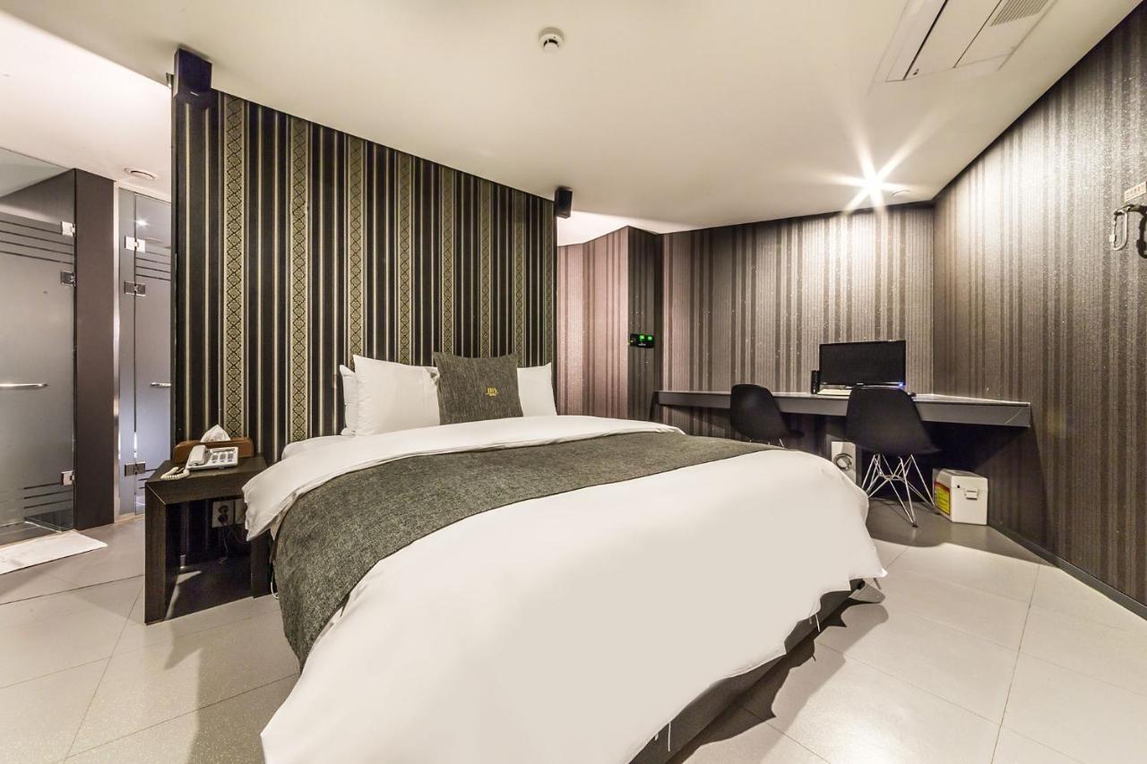 Jbis Hotel Uijeongbu Exteriör bild